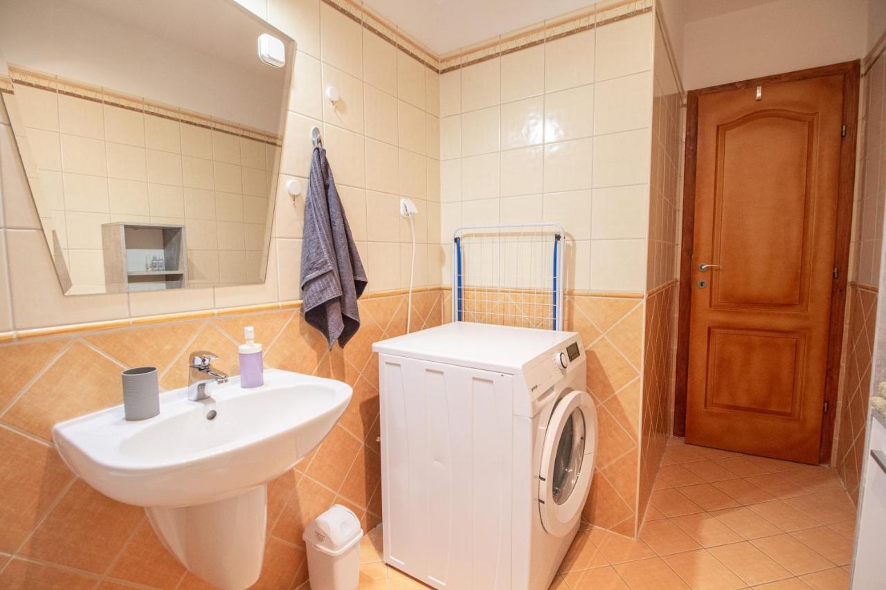 Viky'S Apartment Győr Eksteriør bilde